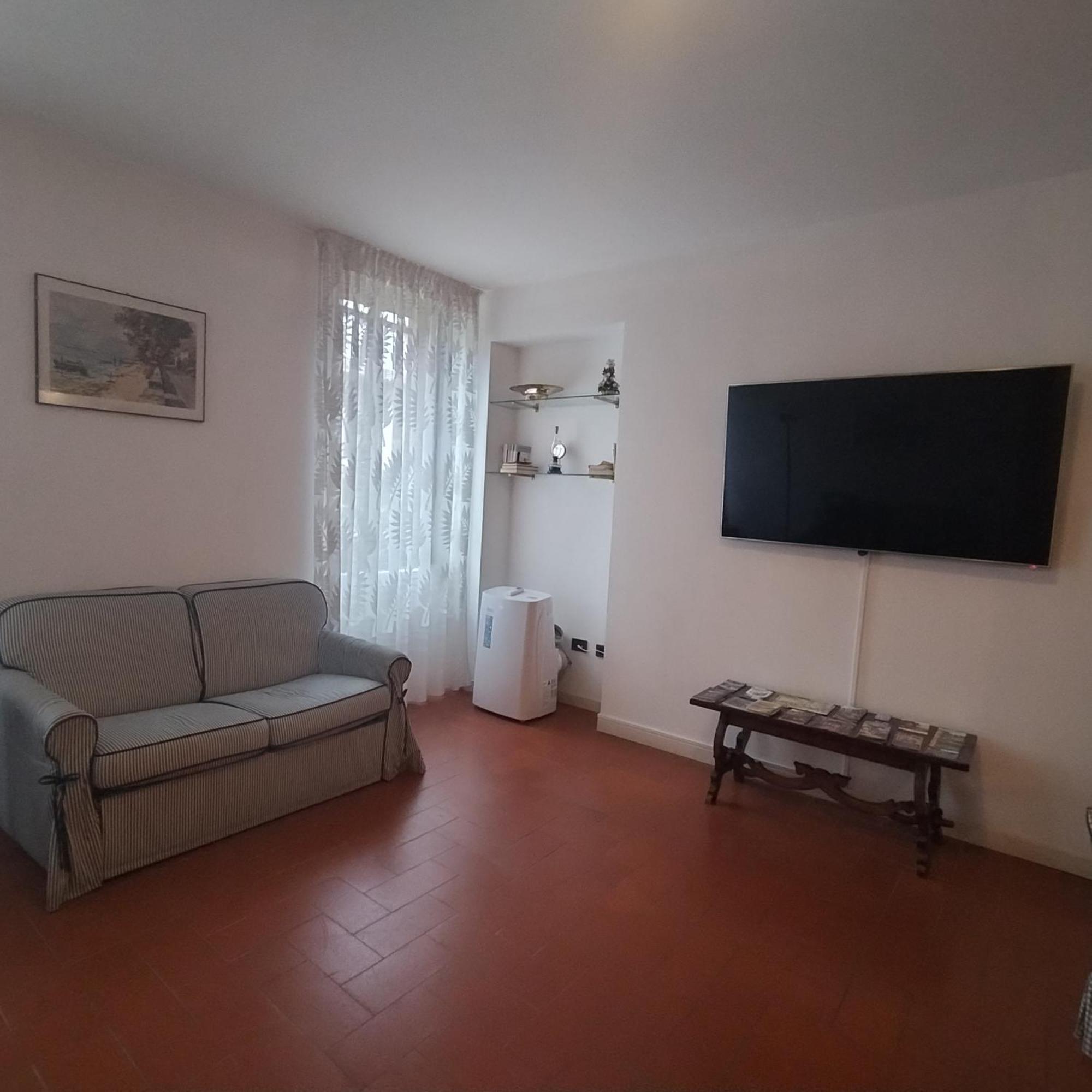 Appartamento Casa Preziosa - Salò Esterno foto