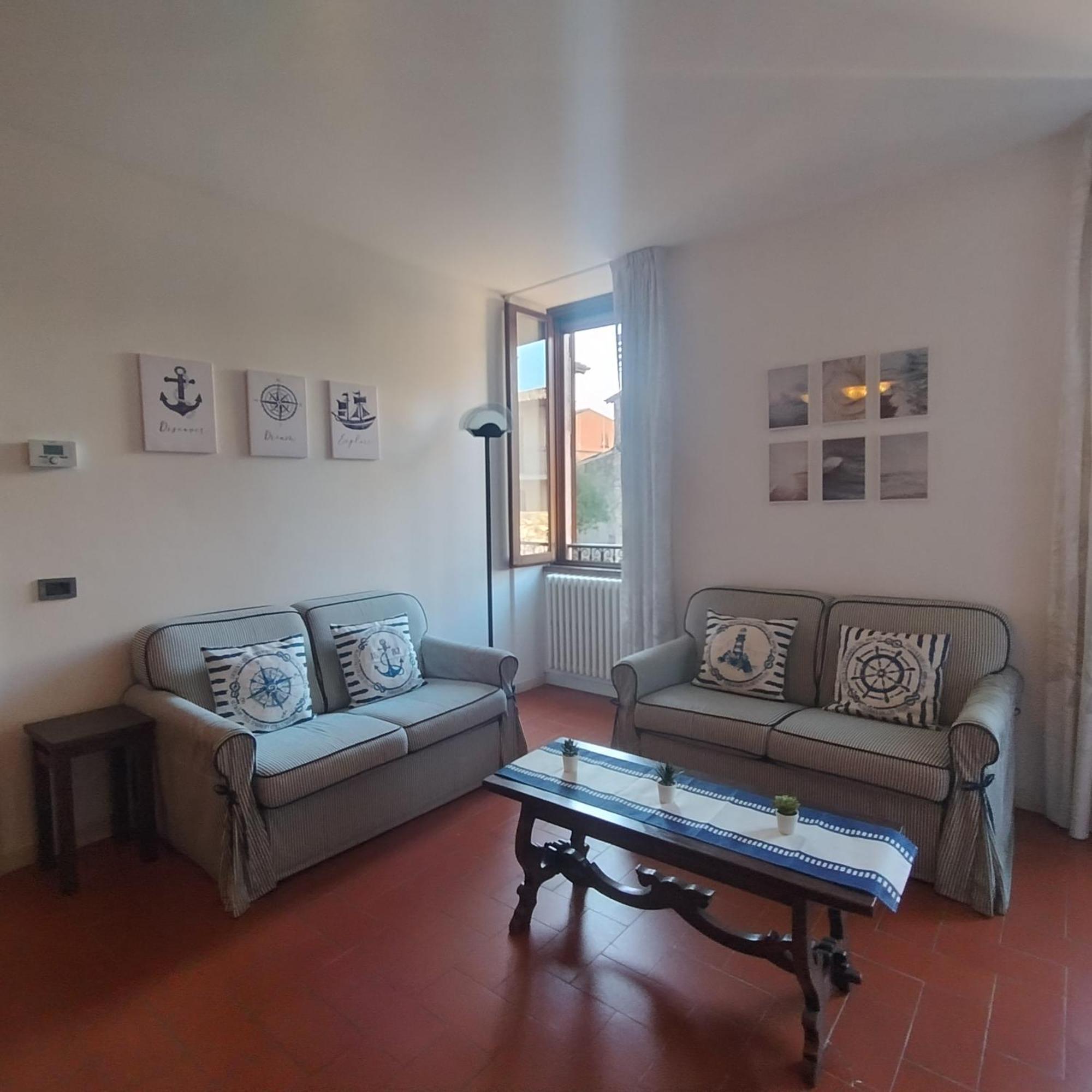 Appartamento Casa Preziosa - Salò Esterno foto